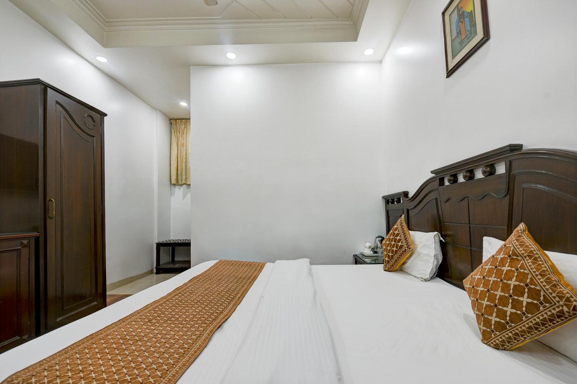 Hotel Legend International - Near New Delhi Railway Station 외부 사진