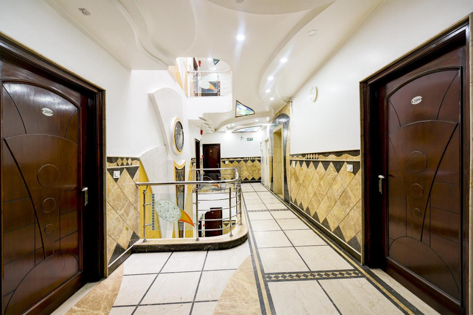 Hotel Legend International - Near New Delhi Railway Station 외부 사진